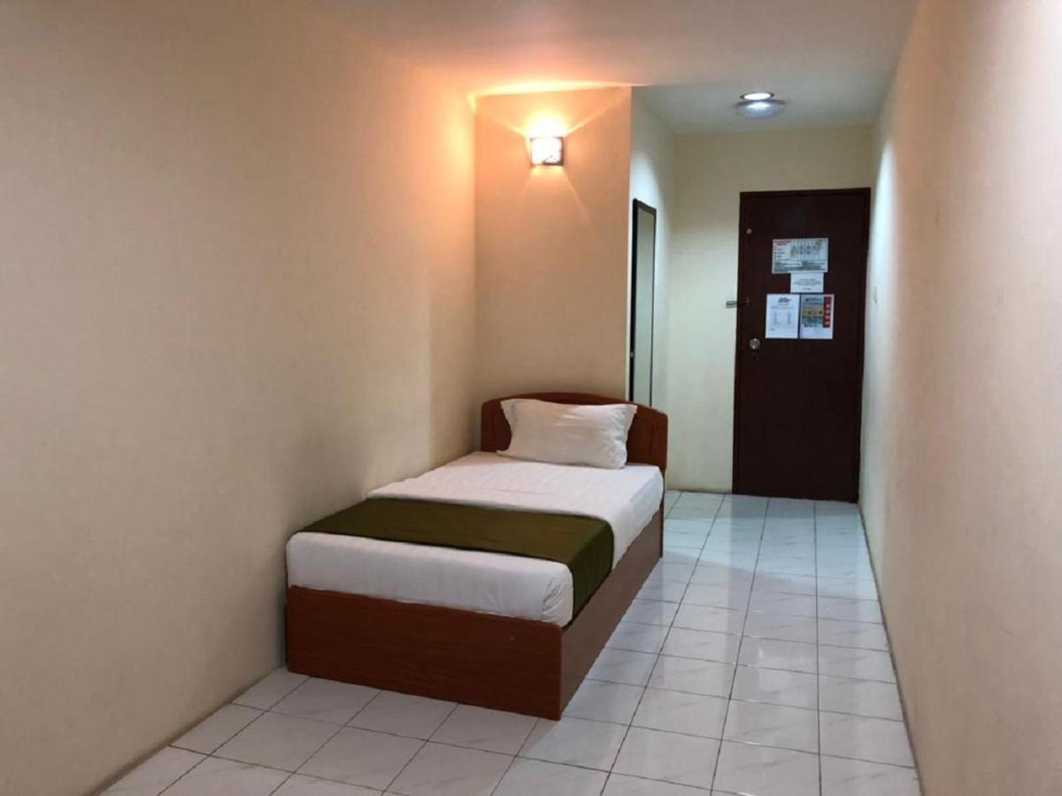 Hotel Sarina Mukah Εξωτερικό φωτογραφία
